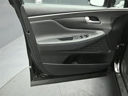 Used 2019 Hyundai Santa Fe SE image 19