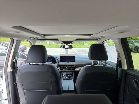 New 2026 Nissan Rogue Platinum AWD/4WD image 15