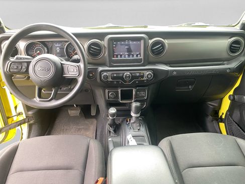 Used 2022 Jeep Wrangler Sport AWD/4WD image 14