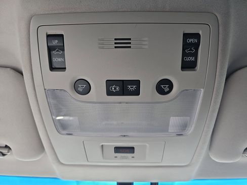 Used 2015 Lexus ES 350 w/ Luxury Package image 30