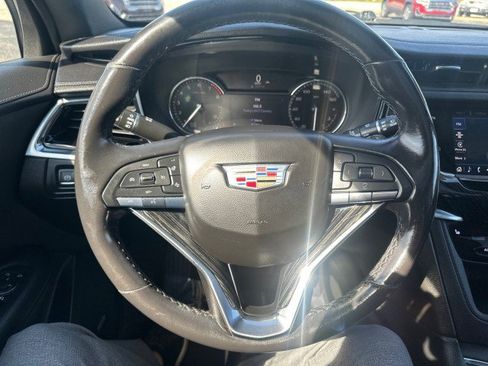 Used 2022 Cadillac XT6 Premium Luxury image 23