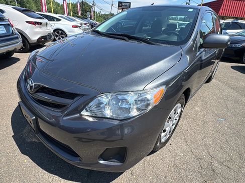 Used 2013 Toyota Corolla L FWD image 1