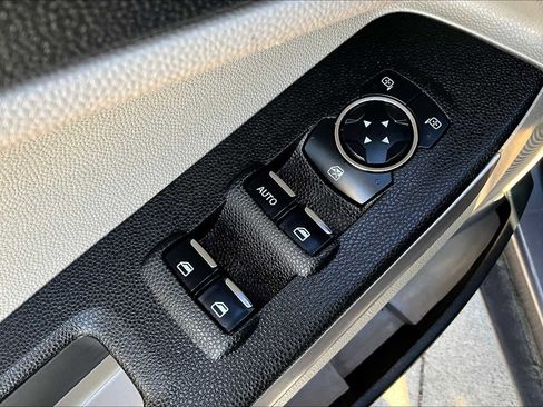 Used 2022 Ford EcoSport S image 49