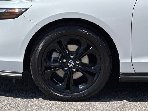 Certified 2025 Honda Accord SE image 25