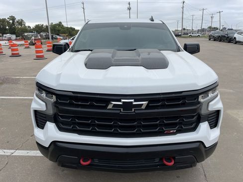 Used 2024 Chevrolet Silverado 1500 LT Trail Boss w/ Protection Package image 3