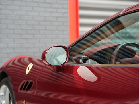 Used 2010 Ferrari California RWD image 25