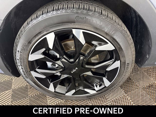 Certified 2025 Kia Sorento SX FWD image 34