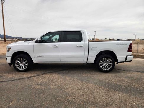 Used 2023 RAM 1500 Laramie AWD/4WD image 8