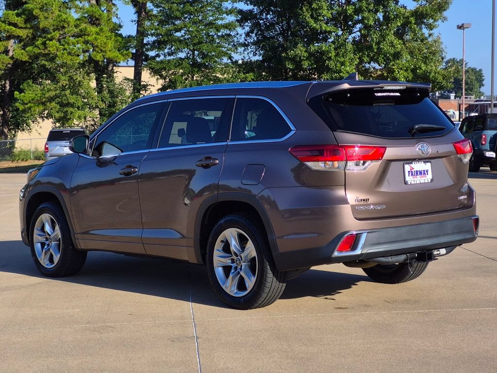 Used 2019 Toyota Highlander Limited FWD image 4