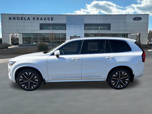 Used 2025 Volvo XC90 B6 Ultra AWD/4WD image 4