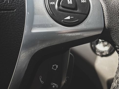 Used 2013 Ford Escape SEL FWD image 10