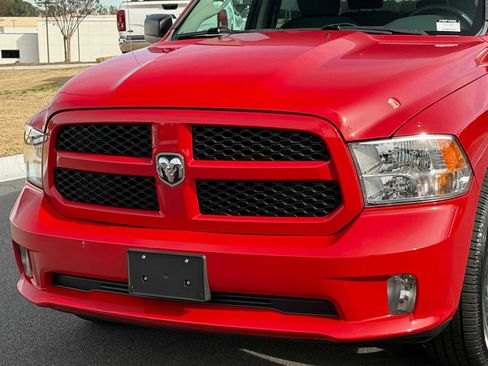 Used 2015 RAM 1500 Express image 8