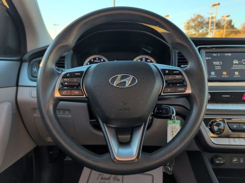 Used 2018 Hyundai Sonata ECO image 11