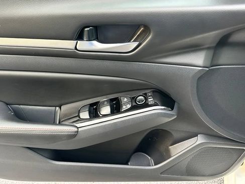 Certified 2024 Nissan Altima 2.5 SR w/ SR Premium Package AWD/4WD image 18