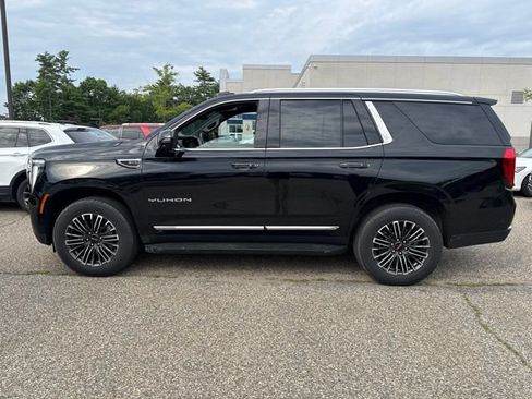 Used 2025 GMC Yukon Elevation w/ LPO, Floor Liner Package AWD/4WD image 8