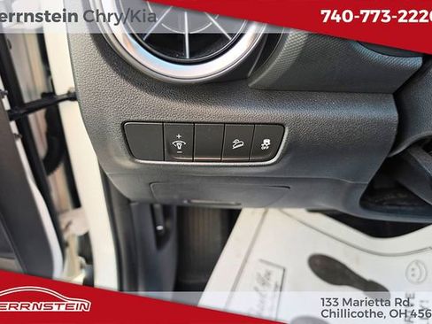 Used 2023 Hyundai Kona SEL w/ Convenience Package FWD image 17