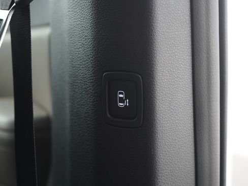 Used 2026 Kia Carnival LXS FWD image 18