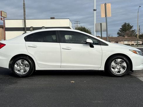 Used 2012 Honda Civic LX image 7