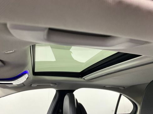 Used 2022 Mercedes-Benz C 300 Sedan image 9