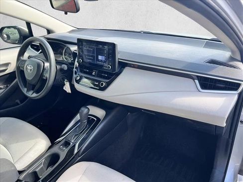 Certified 2022 Toyota Corolla LE image 23