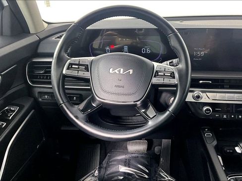 Used 2025 Kia Telluride S AWD/4WD image 5