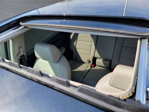 Used 2023 Honda CR-V EX-L image 2