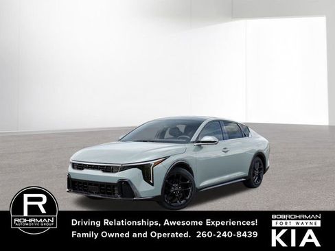 New 2025 Kia K4 GT-Line Turbo image 1