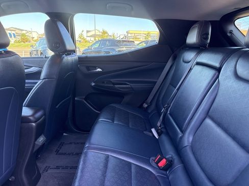 Used 2022 Chevrolet Bolt EUV LT w/ Convenience Package image 20