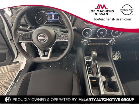 Certified 2025 Nissan Sentra SR image 27