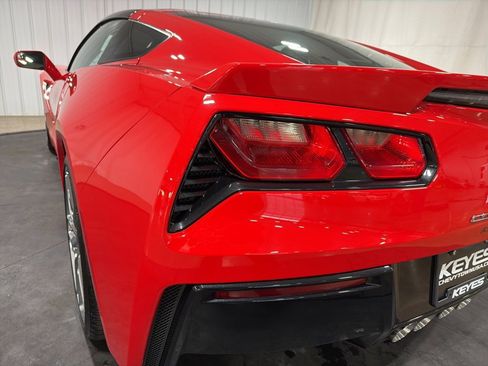 Used 2016 Chevrolet Corvette Stingray Coupe w/ 2LT Preferred Equipment Group image 15