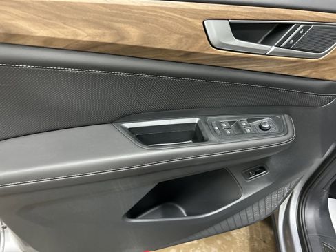 New 2025 Volkswagen Atlas SE image 10