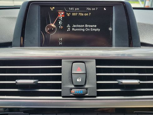 Used 2017 BMW 320i Sedan image 19