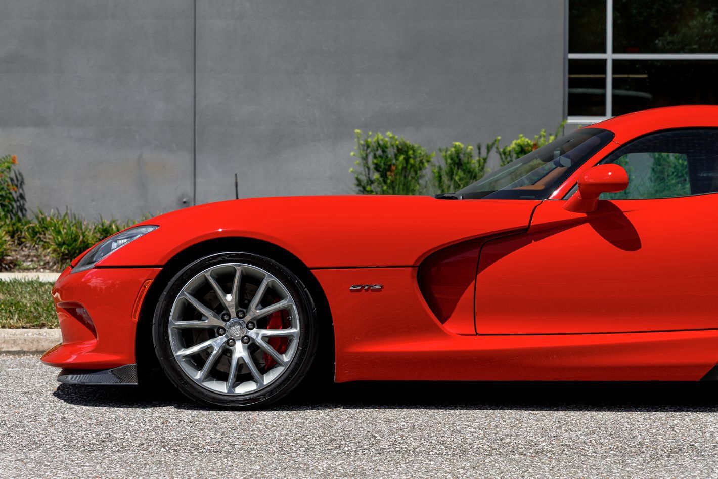 Used 2014 SRT Viper GTS w/ GTS Laguna Interior Package RWD image 27