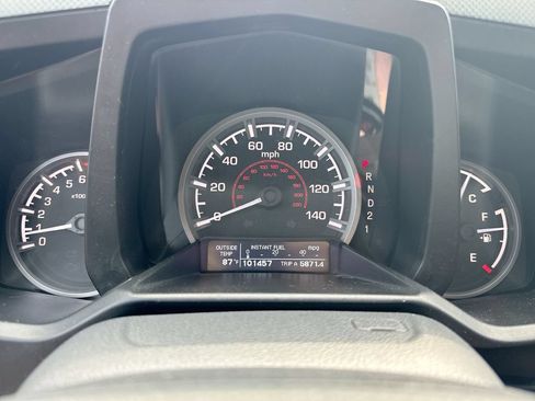 Used 2014 Honda Ridgeline SE image 12