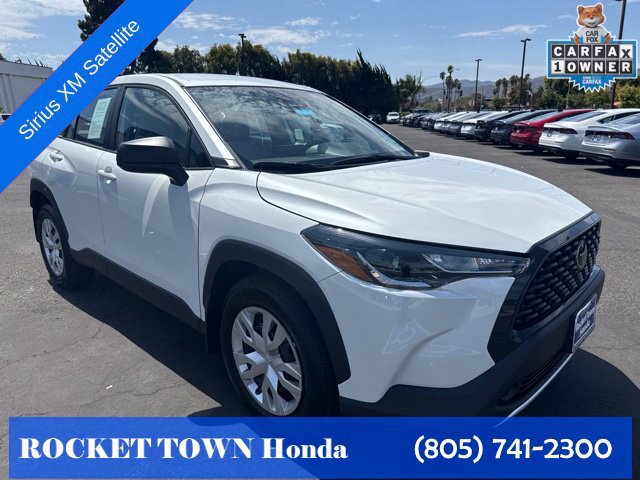 Used 2025 Toyota Corolla Cross L FWD image 12