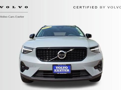 Certified 2024 Volvo XC40 B5 Ultimate w/ Protection Package Premier AWD/4WD image 2