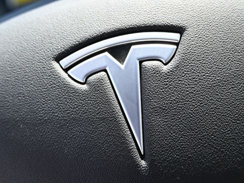 Used 2018 Tesla Model S 75D AWD/4WD image 27