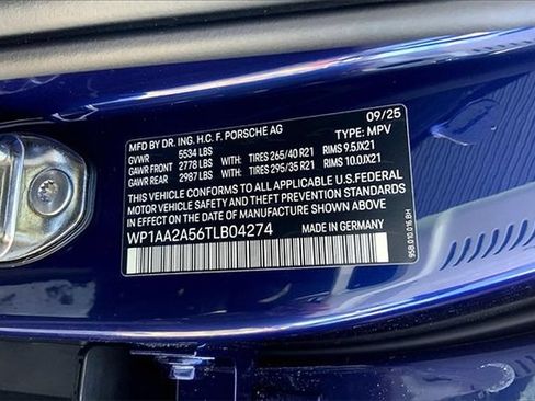 Used 2026 Porsche Macan AWD/4WD image 42