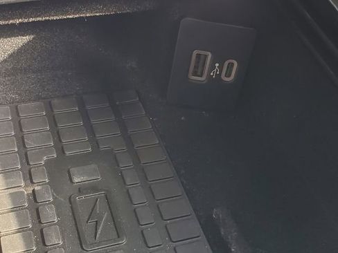 Certified 2023 Lincoln Corsair Standard w/ Equipment Group 101A image 22