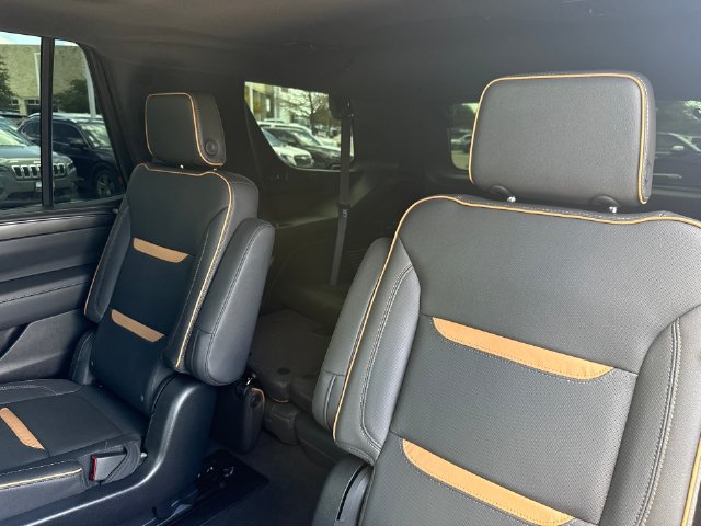 Used 2023 GMC Yukon AT4 w/ AT4 Premium Plus Package AWD/4WD image 28
