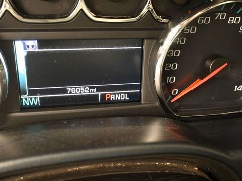 Used 2018 Chevrolet Silverado 1500 LT image 17