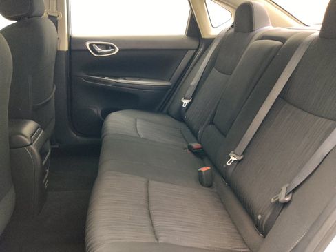 Used 2019 Nissan Sentra SV FWD image 18