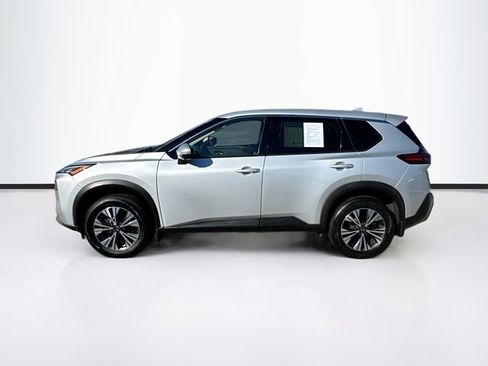 Used 2021 Nissan Rogue SV image 4