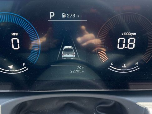 Used 2025 Hyundai Santa Cruz SEL AWD/4WD image 9