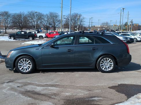 Used 2010 Cadillac CTS Luxury image 5