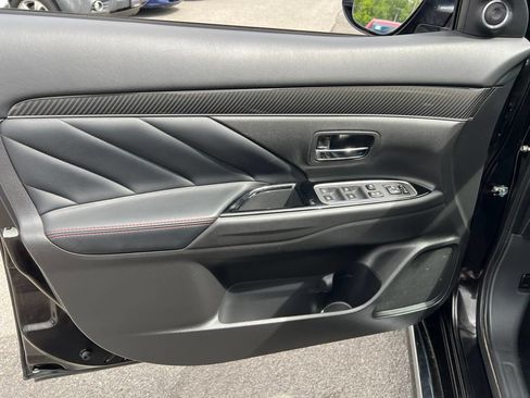 Used 2022 Mitsubishi Outlander GT AWD/4WD image 21