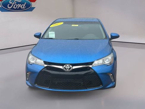 Used 2017 Toyota Camry XSE w/ Moonroof Package FWD image 2