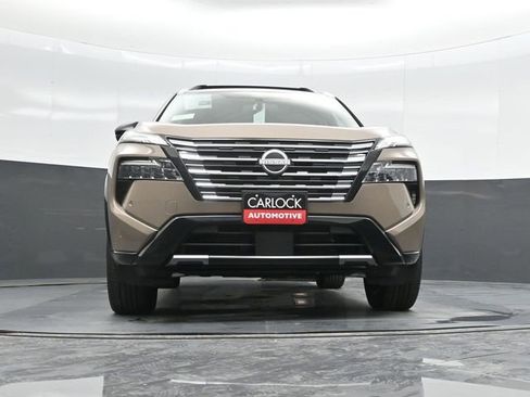 Used 2025 Nissan Rogue Platinum w/ Platinum Premium Package image 44