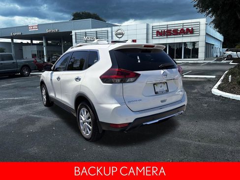 Used 2019 Nissan Rogue SV image 6
