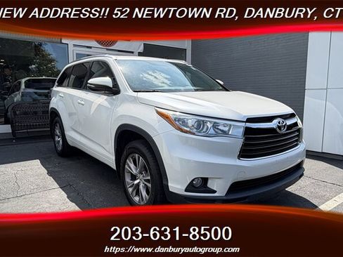 Used 2015 Toyota Highlander XLE AWD/4WD image 7
